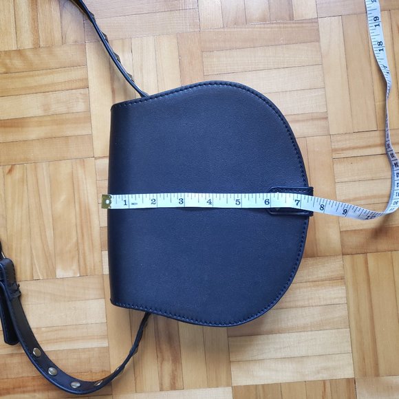 Black crossbody bag with stud details - Picture 5 of 7